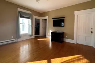 313 Bridge St, Manchester, NH 03104 - Photo 3
