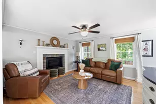 16 Crestwood Dr, Hudson, NH 03051 - Photo 11