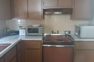 33 General Pulaski Dr, Salem, NH 03079 - Photo 11