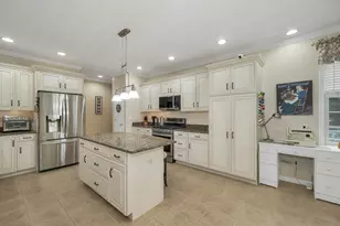 112 Pinecrest Rd, Litchfield, NH 03052 - Photo 19