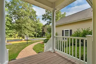 112 Pinecrest Rd, Litchfield, NH 03052 - Photo 5