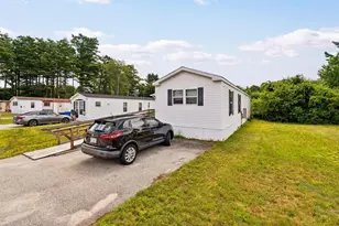 43 Pinyon Place, Londonderry, NH 03038 - Photo 3