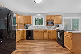 96 Lindsey Way, Goffstown, NH 03045 - Photo 3