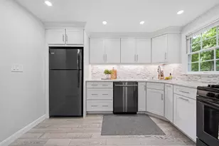 10 Oliver St, Haverhill, MA 01832 - Photo 7