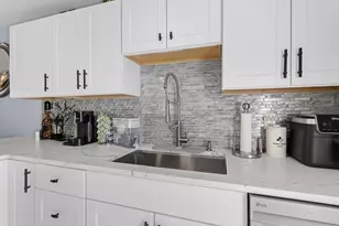 61 Dicandra Dr, Bow, NH 03304 - Photo 9