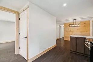 489 Campbell St, Hartford, VT 05001 - Photo 17