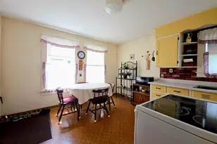 16 Dakin St, Concord, NH 03301 - Photo 17