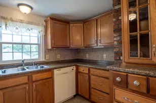 16 Longwood Dr, Hampton, NH 03842 - Photo 31