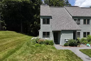 217 Woodhaven Dr, Hartford, VT 05001 - Photo 21