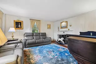 9 Academy Ave, Atkinson, NH 03811 - Photo 9