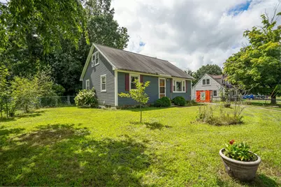 9 Phillips Drive, Hudson, NH 03051 - Photo 5