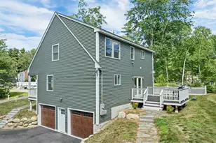 22 Birch Dr, Sandown, NH 03873 - Photo 41