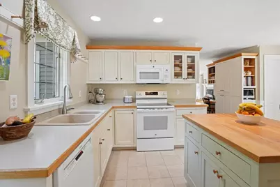 343 N Amherst Road, Bedford, NH 03110 - Photo 21