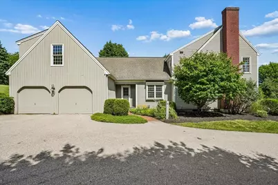 343 N Amherst Road, Bedford, NH 03110 - Photo 5