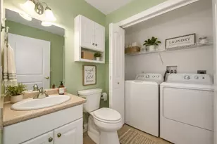 19 Town Village Dr, Salem, NH 03079 - Photo 29
