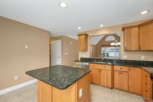 19 Town Village Dr, Salem, NH 03079 - Photo 21