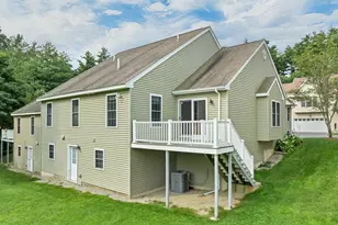 19 Town Village Dr, Salem, NH 03079 - Photo 5