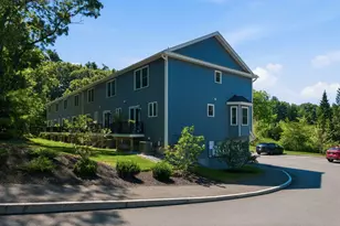 32 Charter St, Exeter, NH 03833 - Photo 3