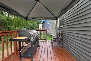 8 St Andrews Cir, Nashua, NH 03062 - Photo 3