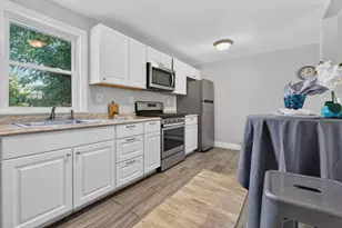 303 Weston Rd, Manchester, NH 03103 - Photo 7