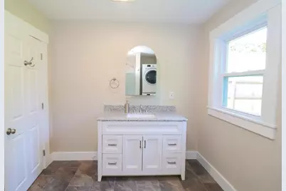 121 Chestnut Street, Franklin, NH 03235 - Photo 15