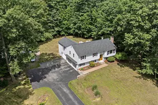17 Skylark Dr, Derry, NH 03038 - Photo 1