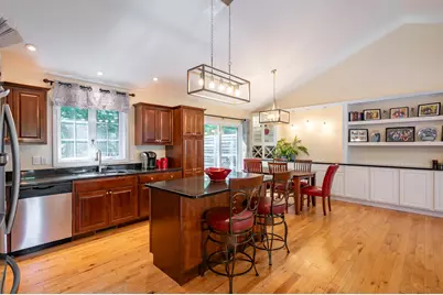 208 Beaver Street, Manchester, NH 03104 - Photo 7