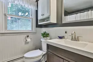 70 Avon Dr, Nashua, NH 03064 - Photo 21