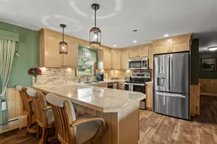 1310 Wellington Rd, Manchester, NH 03104 - Photo 15