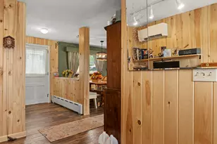 1310 Wellington Rd, Manchester, NH 03104 - Photo 5