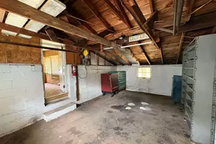 35 Perham St, Nashua, NH 03064 - Photo 25