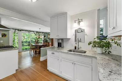 49 Center Street, Wolfeboro, NH 03894 - Photo 17