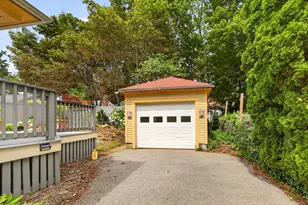 335 Thaxter Rd, Portsmouth, NH 03801 - Photo 21