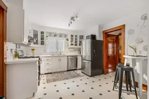 335 Thaxter Rd, Portsmouth, NH 03801 - Photo 11