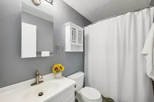 55 Harrington Ave, Manchester, NH 03103 - Photo 25