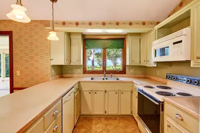 664 Borough Road, Pembroke, NH 03275 - Photo 15