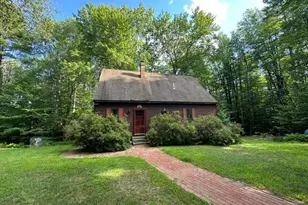 23 Targhee Dr, Pittsfield, NH 03263 - Photo 3