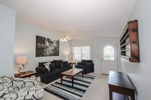8 Rainbow Dr, Londonderry, NH 03053 - Photo 3