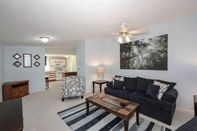 8 Rainbow Drive, Londonderry, NH 03053 - Photo 5