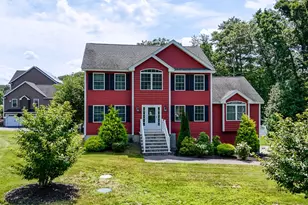132 Clement Rd, Pelham, NH 03076 - Photo 1