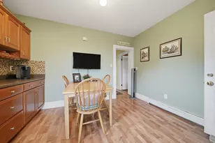 223 Highland St, Manchester, NH 03104 - Photo 5