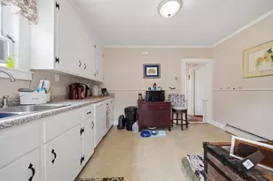 223 Highland St, Manchester, NH 03104 - Photo 27