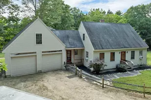 26 Country View Dr, Raymond, NH 03077 - Photo 1