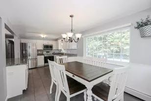 13 Cole Rd, Derry, NH 03038 - Photo 9