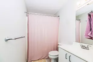 777 Middle Rd, Portsmouth, NH 03801 - Photo 17