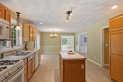 13 Lantern Drive, Sandown, NH 03873 - Photo 7