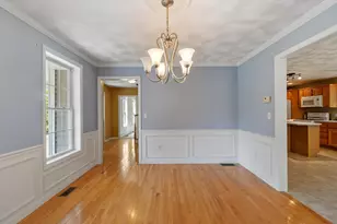 13 Lantern Dr, Sandown, NH 03873 - Photo 11