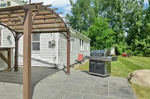 27 Village Ln, Conway, NH 03818 - Photo 15