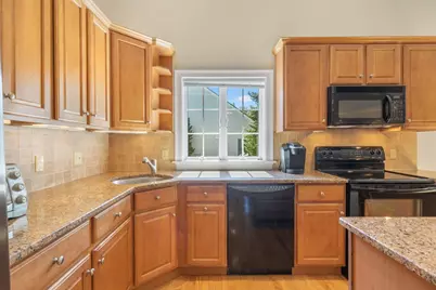10 Cortland Avenue, Stratham, NH 03885 - Photo 17
