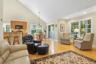 10 Cortland Ave, Stratham, NH 03885 - Photo 27